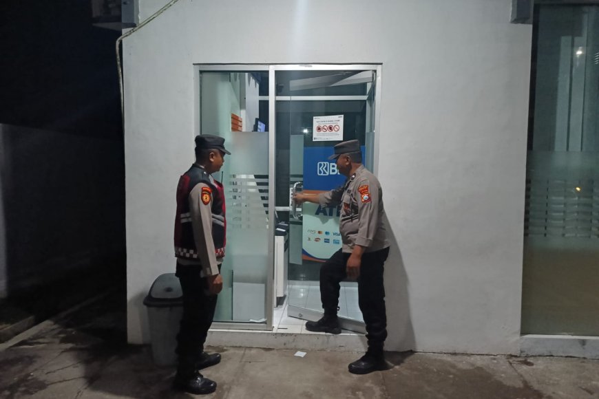 Jaga Kondusivitas Wilayah, Polsek Balerejo Gencarkan Patroli Malam di Objek Vital