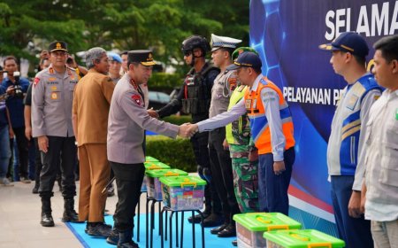 Tinjau Kalikangkung, Kapolri Pastikan Pelayanan hingga Rekayasa Lalin Optimal Hadapi Mudik 