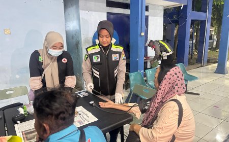 Operasi Ketupat Semeru 2026 Polda Jatim Beri Layanan Kesehatan Mobile Gratis