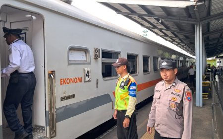 Puncak Arus Balik Lebaran Polres Malang Tingkatkan Pengamanan di Stasiun dan Terminal