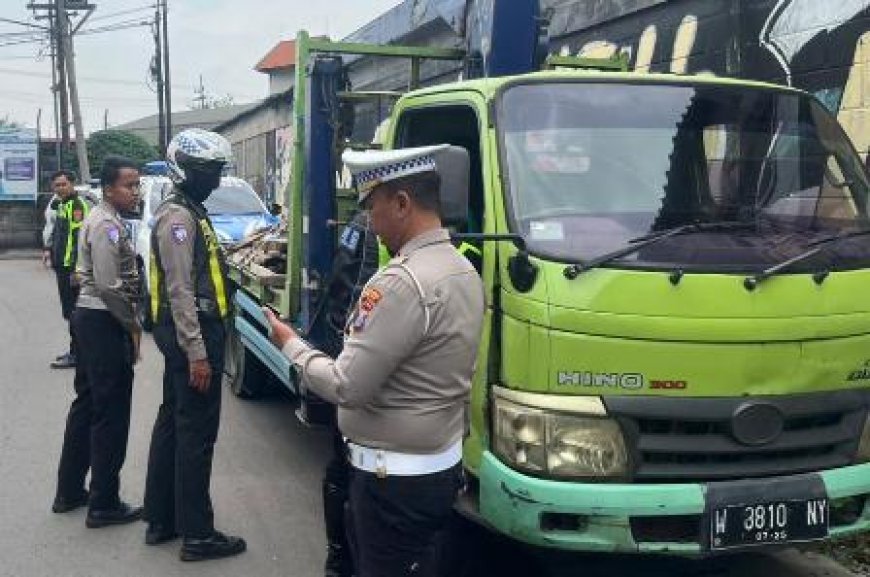 Polres Pelabuhan Tanjungperak Amankan Truk Curian Asal Mojokerto Satu Jam Pasca dilaporkan Hilang