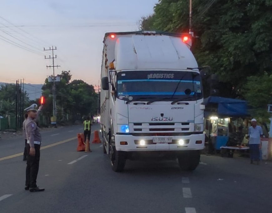 Polresta Banyuwangi Optimalkan Buffer Zone Bulusan Kepadatan Terurai, Sopir Puji Polisi